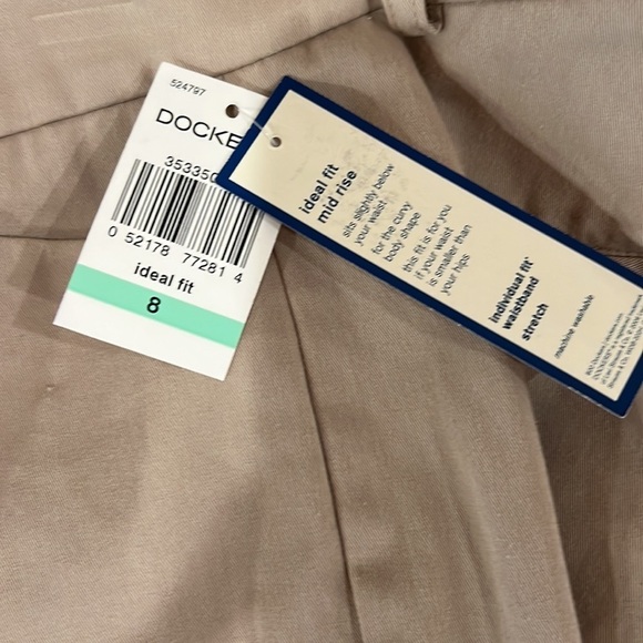 NEW Dockers Khaki Tan Bermuda Shorts Size 8 - Picture 5 of 7